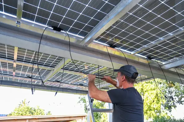 solar fietsenstalling installeren