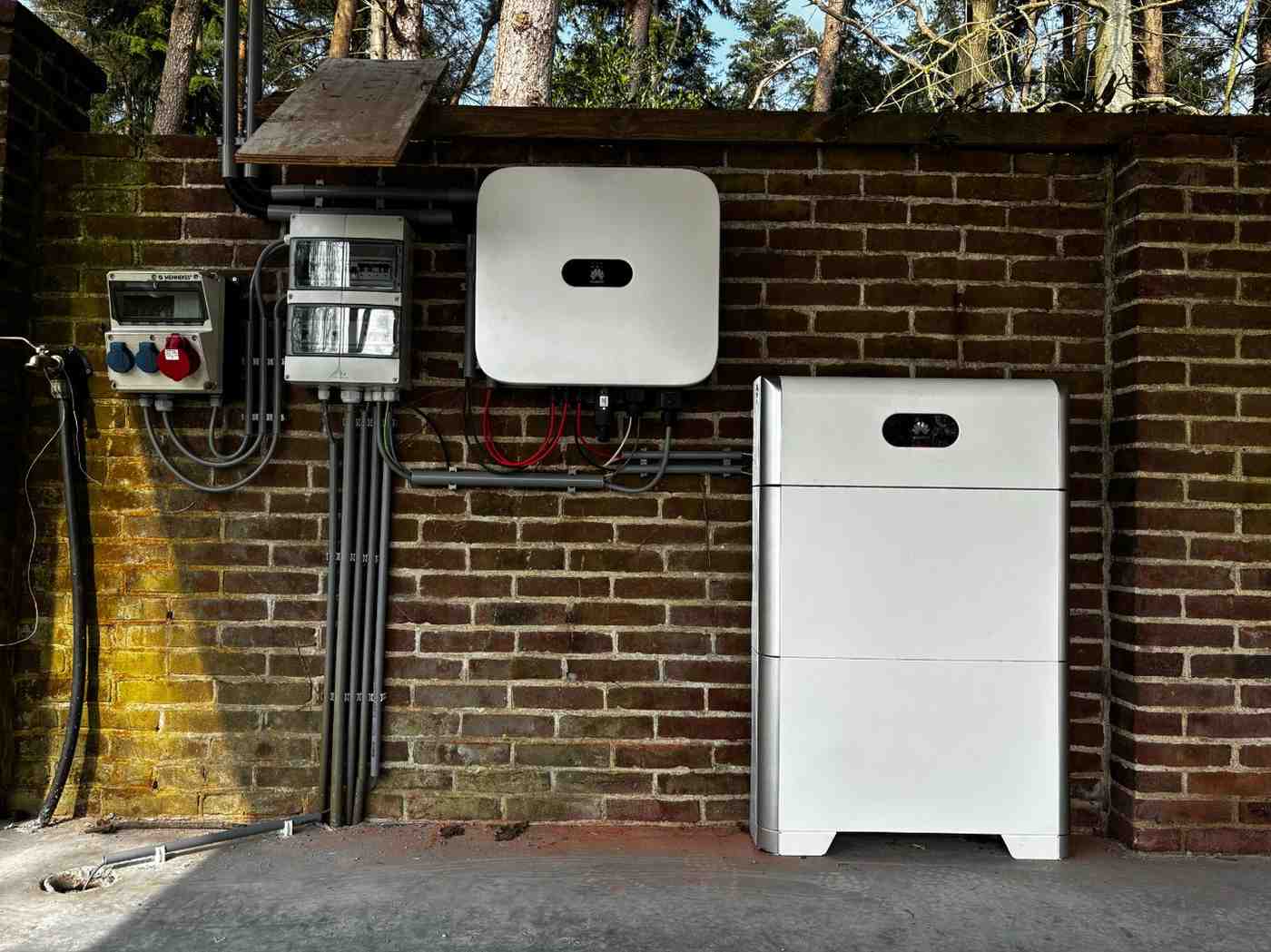 Home battery installation Shift to Solar
