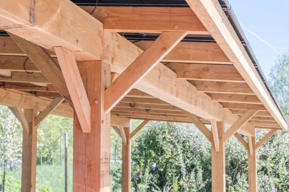 Houten Solar carport zakelijk